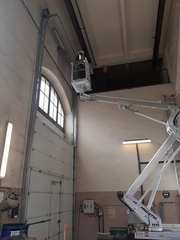 Porte sectionnelle industrielle — Dumont Automatismes